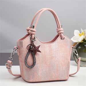 Wholesale Leather Handbags Daily Casual Totes Women PU Crossbody <b>Shoulder</b> Bags - Product Image 4