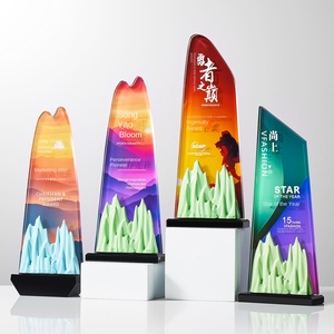 Trophée personnalisé en cristal en forme de montagne |   Récompense d'entreprise haut de gamme pour la réunion annuelle et les employés exceptionnels - Product Image 5