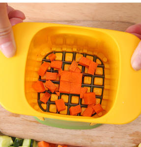 Manual Manual Potato Plastic Vegetable Slicer Multifunctional Household Manual <b>Cucumber</b> and Potato Slicer - Product Image 5