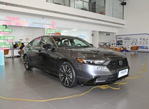 2024 per Accord Auto Ibrida Plug-In Elettrica 2.0L PHEV Guida a Sinistra Grande Berlina - Product Image 3