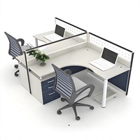 Poste de travail de bureau incurvé avec cloison, bureau informatique moderne en bois, table de séparation pour employés, ensemble de mobilier de bureau avec rangement
