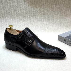 2025 zapatos de cuero para hombre de moda de tacón bajo puntiagudos Casual Primavera Verano conjunto de calzado de una pieza estilo monje zapatos para hombre - Product Image 3