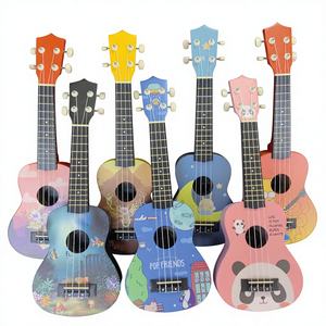 <span class=keywords><strong>Ukelele</strong></span> Soprano de Plástico Personalizado con Patrones de Colores Baratos para Niños y Niñas, Cuerpo de <span class=keywords><strong>Ukelele</strong></span> de Fibra de Carbono de 21 Pulgadas, Instrumento Musical de Juguete - Product Image 1