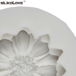 New resin <b>silicone</b> gummy mold for making edible sugar flowers, cake decorations, chocolate baking <b>tools</b> - Product Image 3