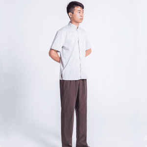 Uniformes de nettoyage à manches courtes pour le personnel d'entretien des propriétés, uniformes d'été pour les chambres d'hôtes pour hommes, impression en relief, vente directe - Product Image 3