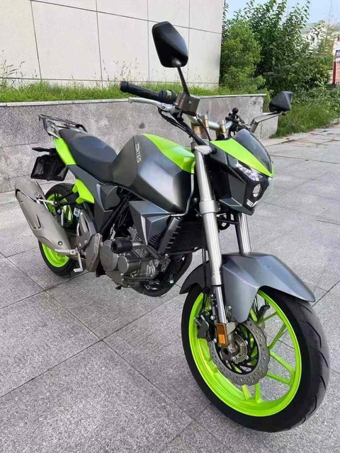 ZONTES ZT250-R, 250cc Single-Cylinder Water-Cooled Used Gas Street Motorcycle ABS Ideal for Beginner Urban Commuting