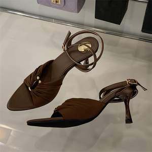 รองเท้าส้นสูงสไตล์ยุโรปและอเมริกา ดีไซน์หัวแหลม เปิดนิ้วเท้า แฟชั่นฤดูร้อนคุณภาพสูง - Product Image 5