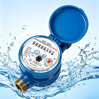 Compteur d'eau à cadran sec à jet unique DN15 avec cadran rotatif à 360° et filtre d'entrée intégré pour eau froide