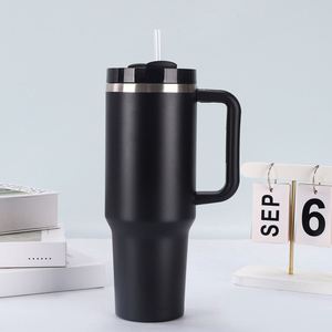 Mug de voyage H2.0 avec poignée, 40 oz, double paroi isolée, couvercle, paille, antidérapant, personnalisable ODM - Product Image 4