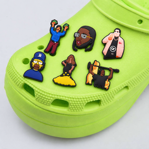 Breloques de chaussures personnalisées en PVC avec slogan de dessin animé, décorations mignonnes pour sabots et sandales à thème animalier et alimentaire, épingles d'accessoires de chaussures assorties - Product Image 1