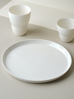 Assiette à steak plate et ronde blanche, faite à la main, de la marque danoise V, style occidental nordique, motif uni, exquise, pour le petit-déjeuner et le dîner.