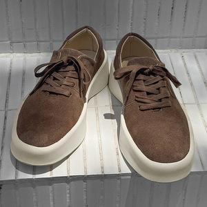 Chaussures pour hommes de luxe et tendance, de conception chinoise, en noir pur, avec des lacets en caoutchouc élégants et une conception en mesh. - Product Image 3