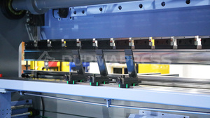 Gesynchroniseerde Durmapress Handleiding E21 80T 2500Mm 2 + 1 Met Nc Rempersmachine Voor 4Mm Zacht Stalen Plaatstaal - Product Image 4