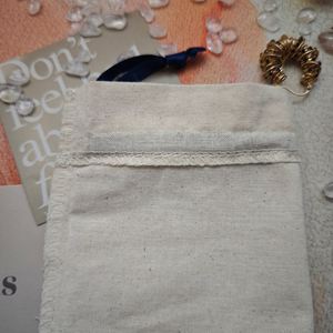 Bolsa de Almacenamiento para Aretes y Pulseras de Alta Calidad con Logotipo Personalizado, Bolsa de Joyería Pequeña de Algodón Suave con Cordón - Product Image 6