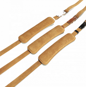 <span class=keywords><strong>Tracolla</strong></span> <span class=keywords><strong>per</strong></span> Chitarra in Vera Pelle con Imbottitura, Cinghie <span class=keywords><strong>per</strong></span> Chitarra e <span class=keywords><strong>Basso</strong></span>, Accessori <span class=keywords><strong>per</strong></span> Strumenti Musicali - Product Image 4