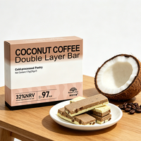 Barre protéinée au lait de coco avec 5 protéines végétales, pépites de biscuits, lait de coco, chocolat blanc, graines de chia, marque privée