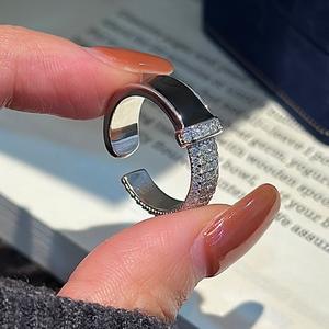 Anillo de Plata de Ley S925 de Estilo Vintage con Circonita Densa, Diseño Simple con Gota Negra Esmaltada, Incrustaciones Modernas - Product Image 1