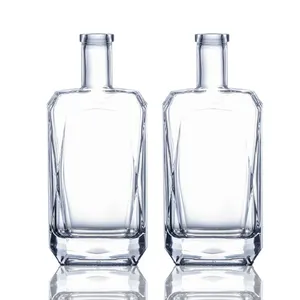 Stylish designed clear 500 ml glass vodka liquor bottle packaging