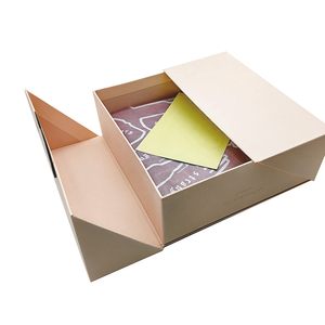 Boîtes <span class=keywords><strong>de</strong></span> forme <span class=keywords><strong>de</strong></span> livre en carton rigide avec fermeture magnétique à double <span class=keywords><strong>porte</strong></span>, logo personnalisé imprimé, emballage cadeau haut <span class=keywords><strong>de</strong></span> gamme populaire - Product Image 3
