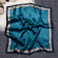 Écharpes de luxe pour femmes en soie imitation, personnalisables en gros, accessoires, impression couleur, châles carrés en satin de soie, bandanas