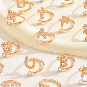 Prezzo all'ingrosso diamanti coltivati in laboratorio coppia matrimonio lettera vi amo oro placcato anelli di cristallo Set per coppia - Product Image 1