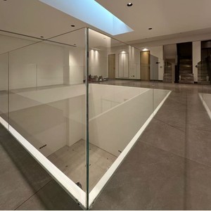 Hongye Laminated Glass 5-19mm Balustrades <b>Handrails</b> <b>Outdoor</b> Anti-Slip Customization Supported - Product Image 2