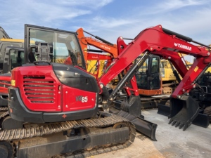 Mini-excavatrice sur chenilles Yanmar VIO85 d'occasion en stock, pelleuse zéro-queue d'origine japonaise de 8 tonnes, système hydraulique d'origine sensible. - Product Image 1