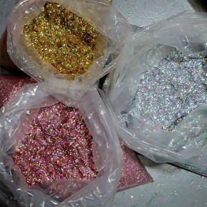 Venta al por mayor 1kg Bulk DIY Art Creation PET Glitter Powder 0,01mm-6,0mm para Nail Art y decoraciones navideñas y suministros para fiestas - Product Image 1