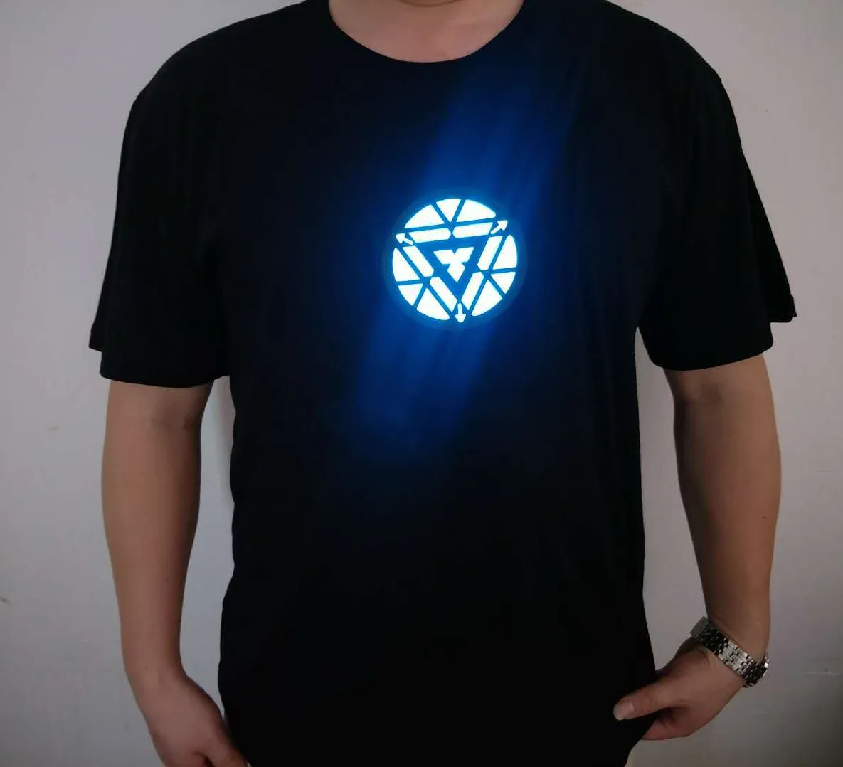 Led ışık Up demir adam T Shirt özel logo mevcut