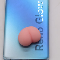 Accessoire de téléphone anti-stress en caoutchouc souple, texture 'Petit Fessier' motif pastèque (Peach-Bottom Watermelon), mini-jouet pour le plaisir de pincer (Butt Pinch Fun)