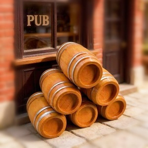Accessoires de bar miniatures pour <span class=keywords><strong>maison</strong></span> de poupée, accessoires ob11, mini baril rond en bois vintage, baril de bière simulé - Product Image 1