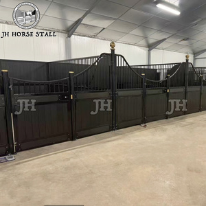 Panneaux d'écurie équestre préfabriqués personnalisés en bambou noir cadre en acier permanent pour chevaux - Product Image 2