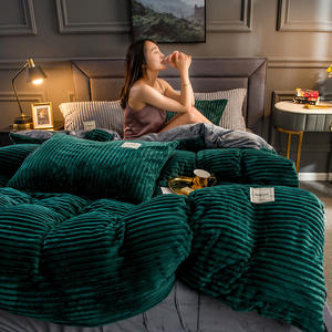 Wholesale New Cross-Border 400gsm Magic Milk <strong>Fleece</strong> Solid Quilted Breathable <strong>Duvet</strong> <strong>Cover</strong> for Home Hotel - Product Image 4