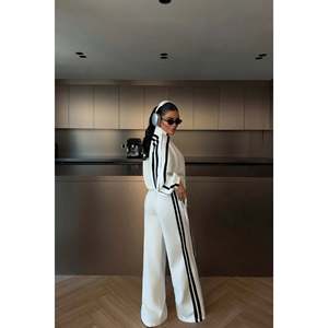 Survêtement imprimé respirant et léger Tommy, design personnalisé, tailles plus, avec logo en tissu, pour styles hiver et été - Product Image 1