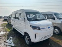 Mini-van électrique 11 places en Chine Grand espace EV conduite à droite automatique RHD City Minibus à vendre