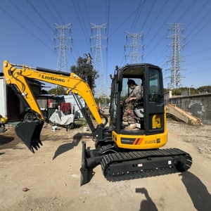 100% NEW China 3.8 tonnes Petite pelle sur chenilles 9035F Prix avec moteur importé - Product Image 2