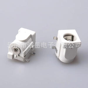 Dc-050 ปลั๊กไฟสีขาวแบบสี่ขา ขั้วต่อแบบติดตั้งบนพื้นผิว ขั้วต่อ DC ตัวเมีย ทองแดงทั้งหมด ทนไฟ สำหรับเสียงและวิดีโอ - Product Image 1