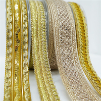 En gros, garniture de dentelle à bordure or et argent pailleté, tissée, pour vêtements ethniques, avec sangle tressée et ruban en fil métallique