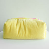 Sac d'accessoires pour sèche-cheveux avec poches intérieures Taille personnalisée Design Velours matelassé Zip Cosmétique Maquillage Maquillage Soins de la peau Outils pour cheveux