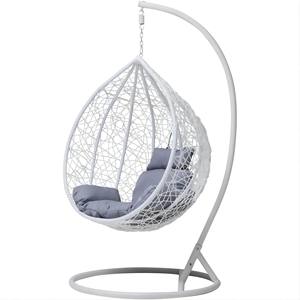 Chaise balançoire suspendue moderne en acrylique pour l'extérieur Chaise balançoire transparente en osier pour patio en bambou et rotin <span class=keywords><strong>Coussin</strong></span> intérieur de 8 à 10cm bon marché - Product Image 4