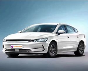 2025新款B-Y-D秦加荣耀版Ev白色/灰色电动车 - Product Image 3