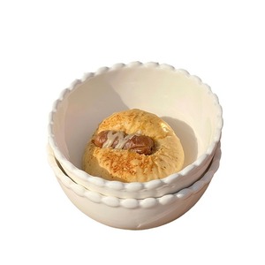 Assiette blanche pure à bordure perlée, assiette à dessert/gâteau, petit bol domestique, assiette de petit-déjeuner à bordure florale, céramique de style occidental - Product Image 5