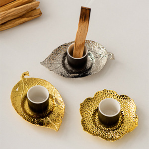 Bâton de bois sacré péruvien Four d'aromathérapie Base en métal Support de porte-encens pour la prière Méditation Purification intérieure - Product Image 3