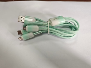 Kabel Pengisian Cepat <span class=keywords><strong>3</strong></span> in 1 Nylon Hitam Gradien 1.2M Konduktor Tembaga Murni untuk Power Bank, Ponsel, Kamera, Perangkat IOS - Product Image 4