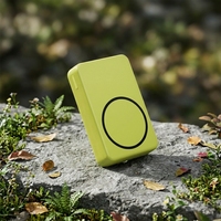 Batterie externe sans fil mini 10000 mAh avec câble intégré, personnalisable OEM, prix de gros, charge rapide PD 20W, magnétique