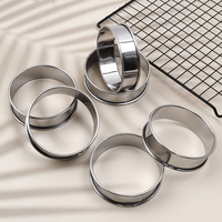 Lot de 4 moules ronds en acier inoxydable pour tartes, mousses et gâteaux – Ustensiles de cuisine pour la maison, résistants au four et au lave-vaisselle, parfaits pour les fêtes et festivals