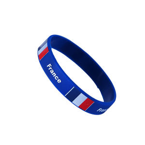 Unisex Custom Logo Siliconen Polsbandjes Voetbalfan <span class=keywords><strong>Team</strong></span> Spirit Ondersteuning Armbanden Met Zeefdruk Voor Evenement Gebruik - Product Image 3