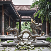 Grande statue de dragon chinois Fengshui en bronze coulé décorée dans un jardin extérieur