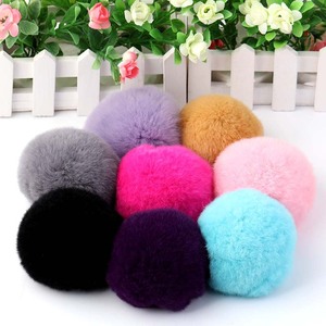 Pompon en fourrure de lapin Rex 8 cm, porte-clés, décoration pour coque de téléphone, accessoire artisanal, matériau pour pendentif - Product Image 1