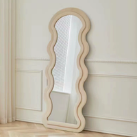 Miroir mural et de sol moderne sur mesure, grand format, design ondulé irrégulier, cadre étanche, verre durable, pour salon et salle de bain